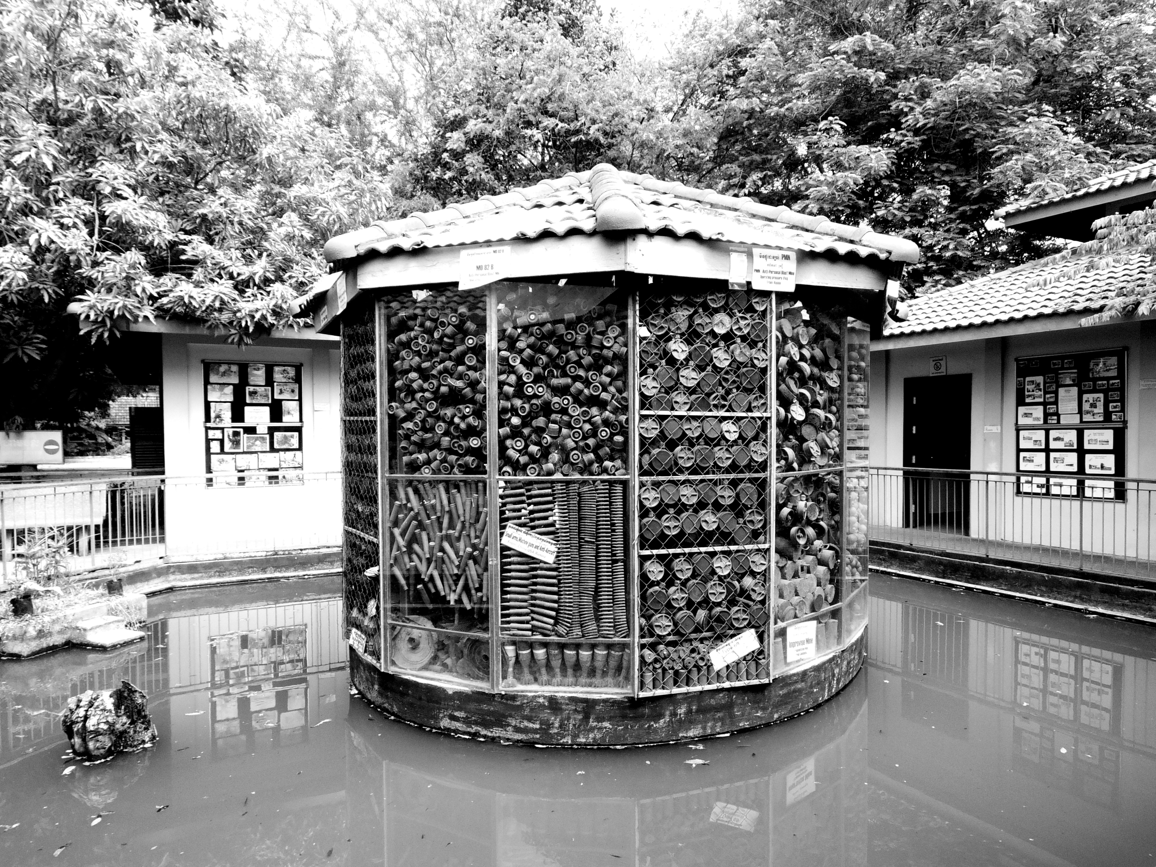 【アキラ地雷博物館】カンボジアの負の遺産。日本人ボランティアの川広さんと出逢う。