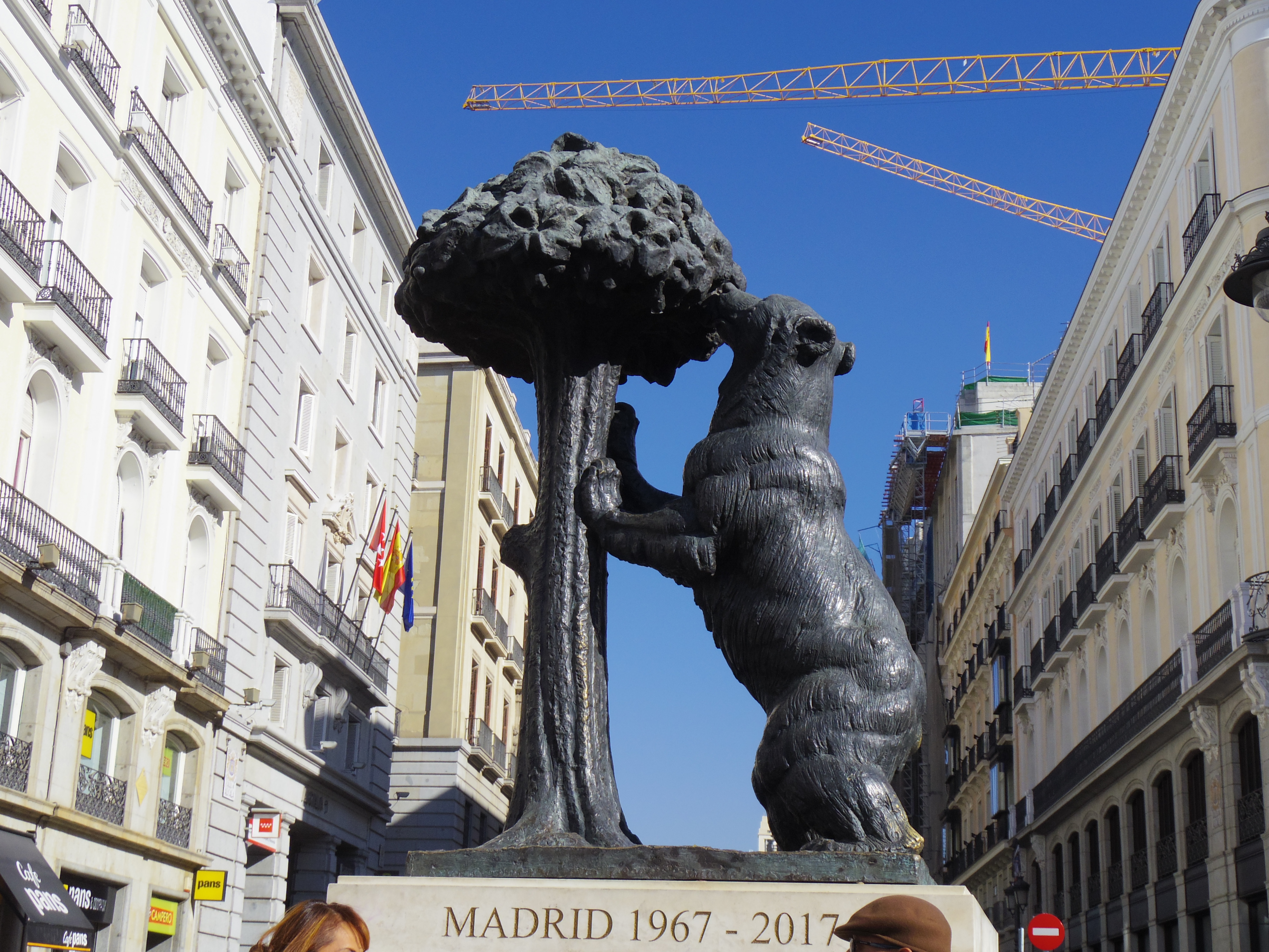 マドリードからリスボンへバス移動。スペインのバスクオリティが高くて快適だった。