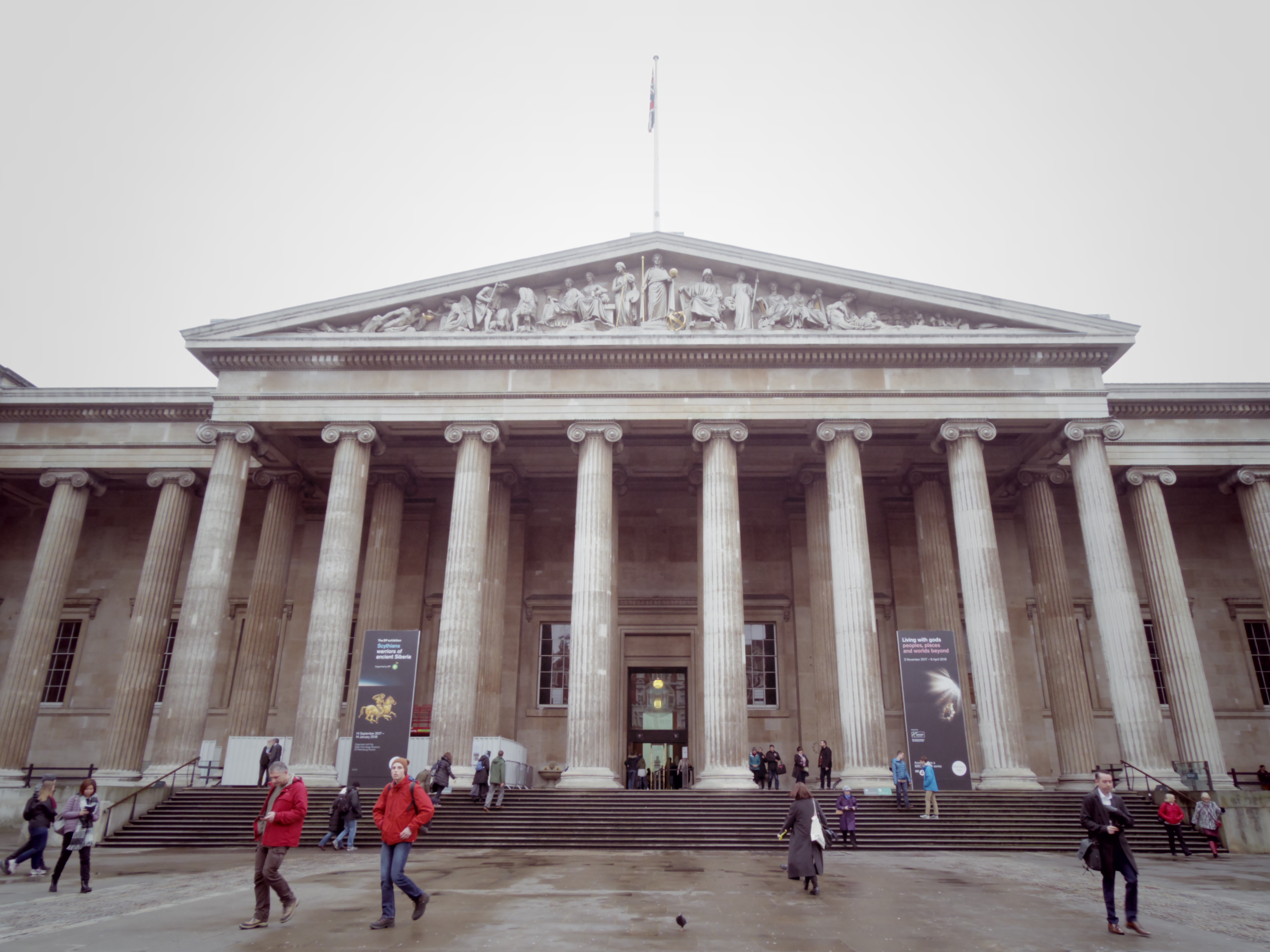 イギリスが誇る大英博物館に行って来た。入場料は無料です。